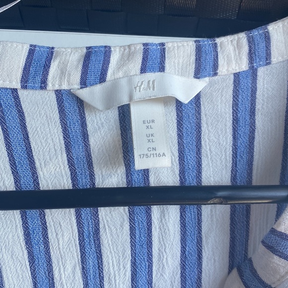 SOLD Striped white and blue H&M blouse size XL - Picture 2 of 6